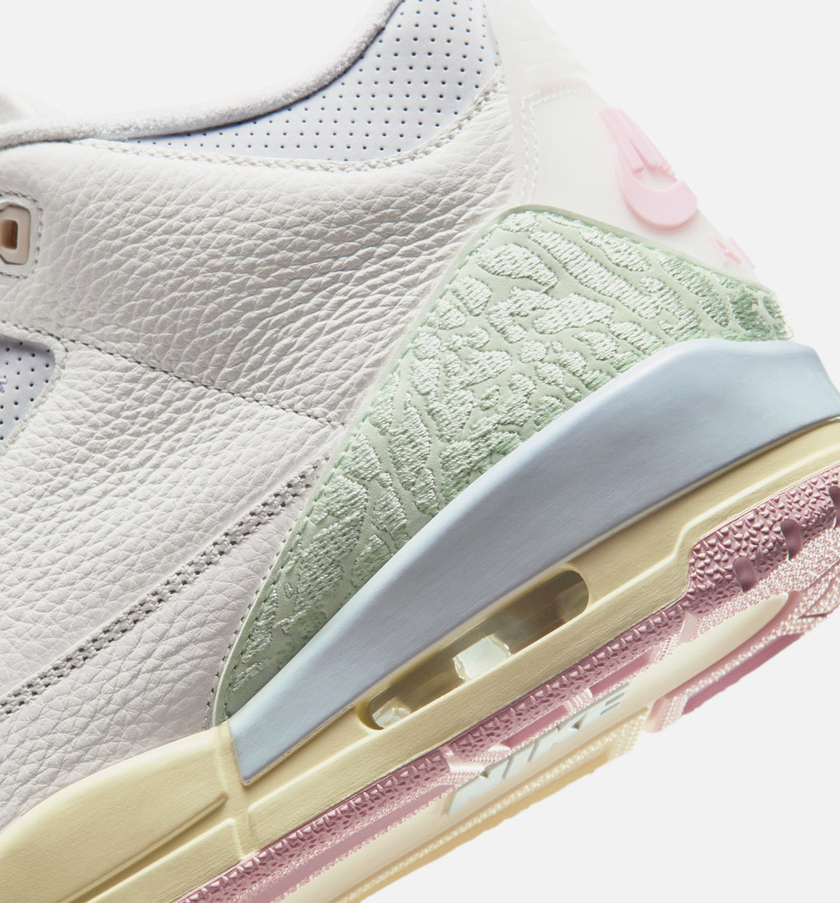 Air Jordan 3 Retro Sail and Jade Aura Men's Sneakers - Sail / Jade Aura / Aura / Iced Carmine