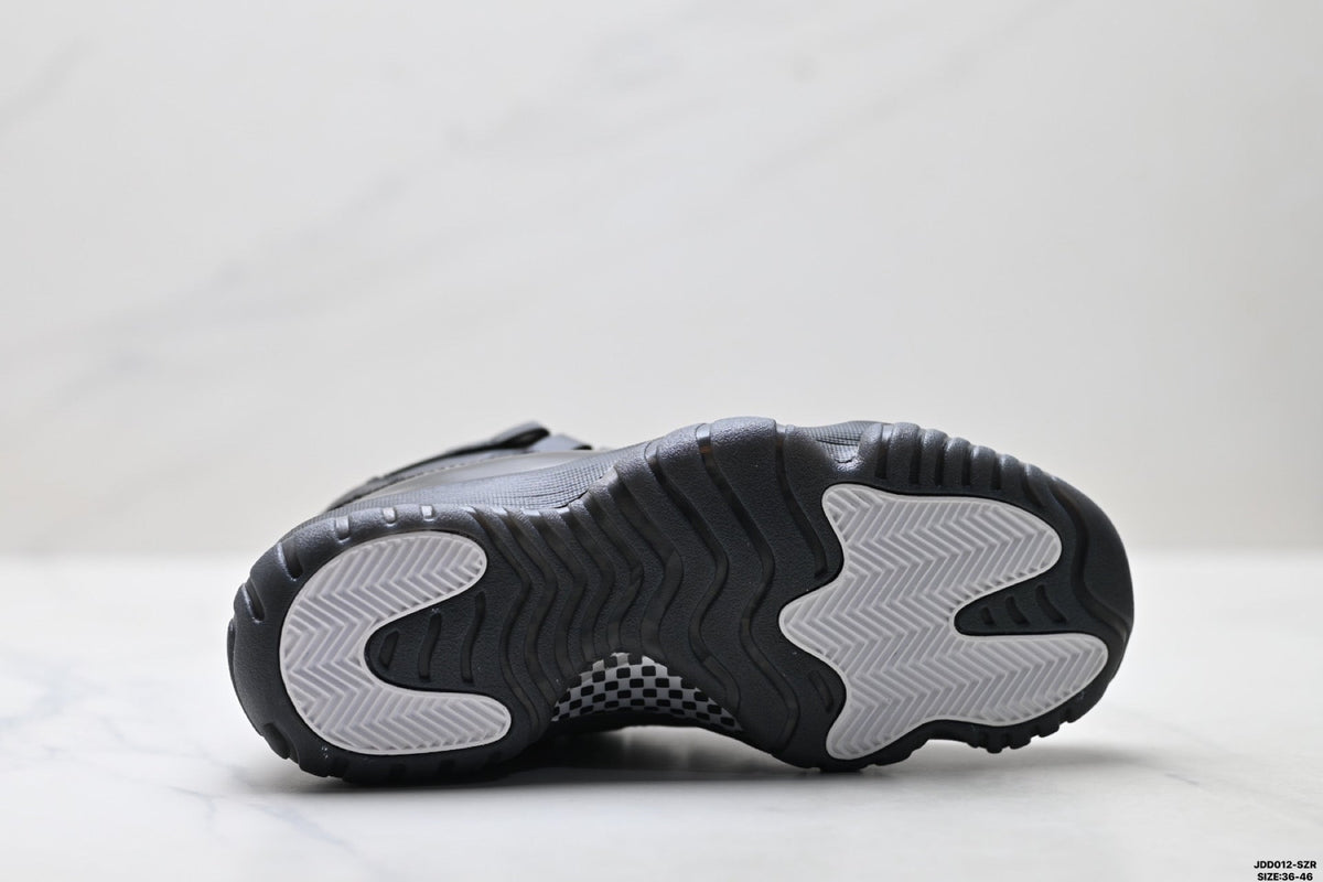Air Jordan 11 Retro Triple Black Unisex Sneakers Style 22