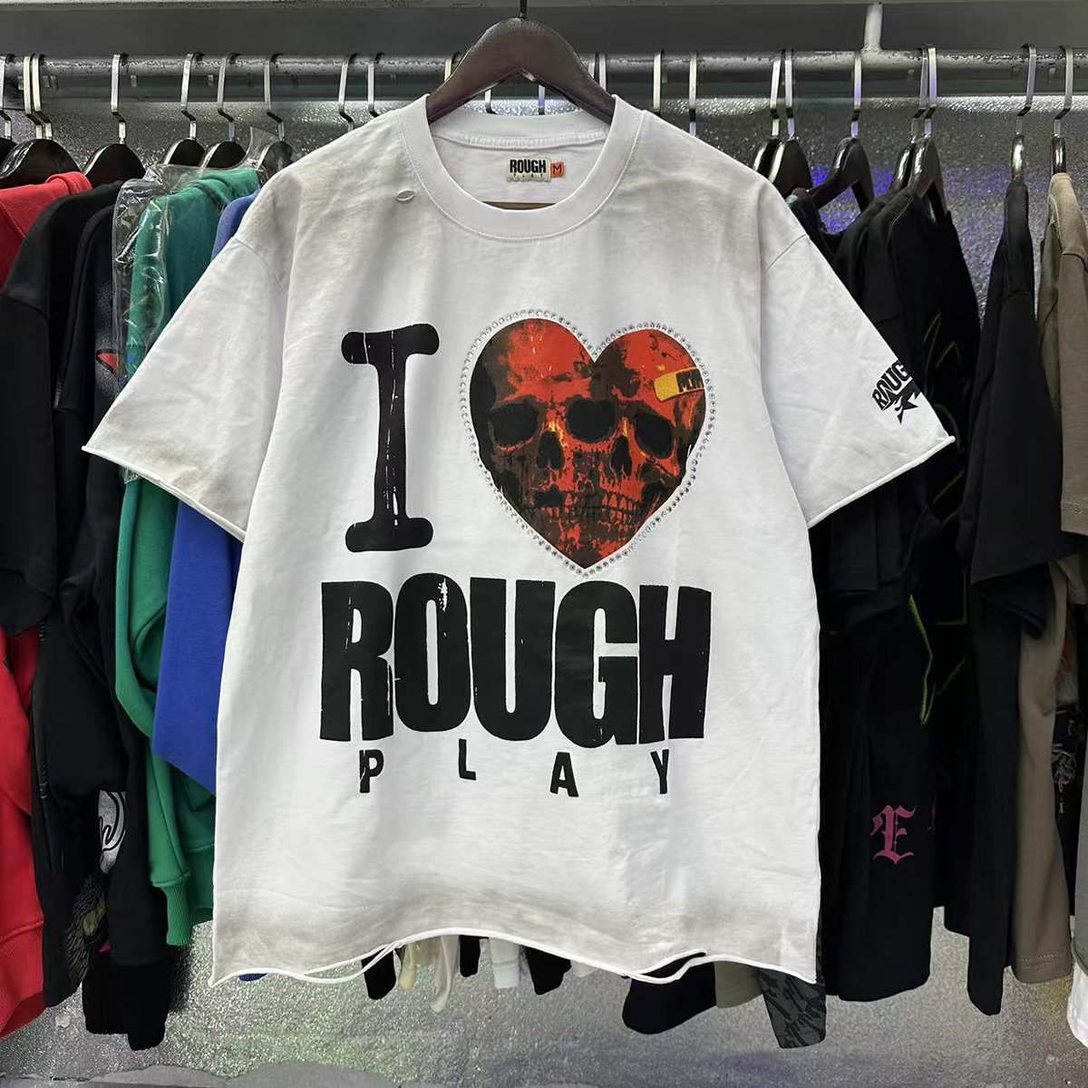 Rough Play Heart Skull Distressed Graphic T-Shirt
