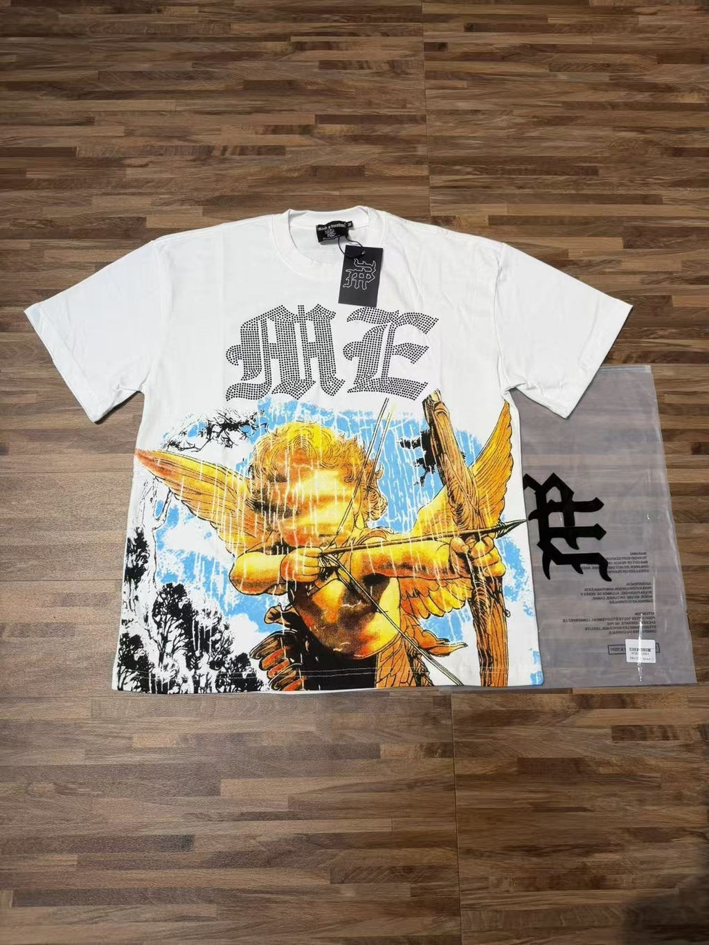 MIXED EMOTION Angel Dove Graphic T-Shirt