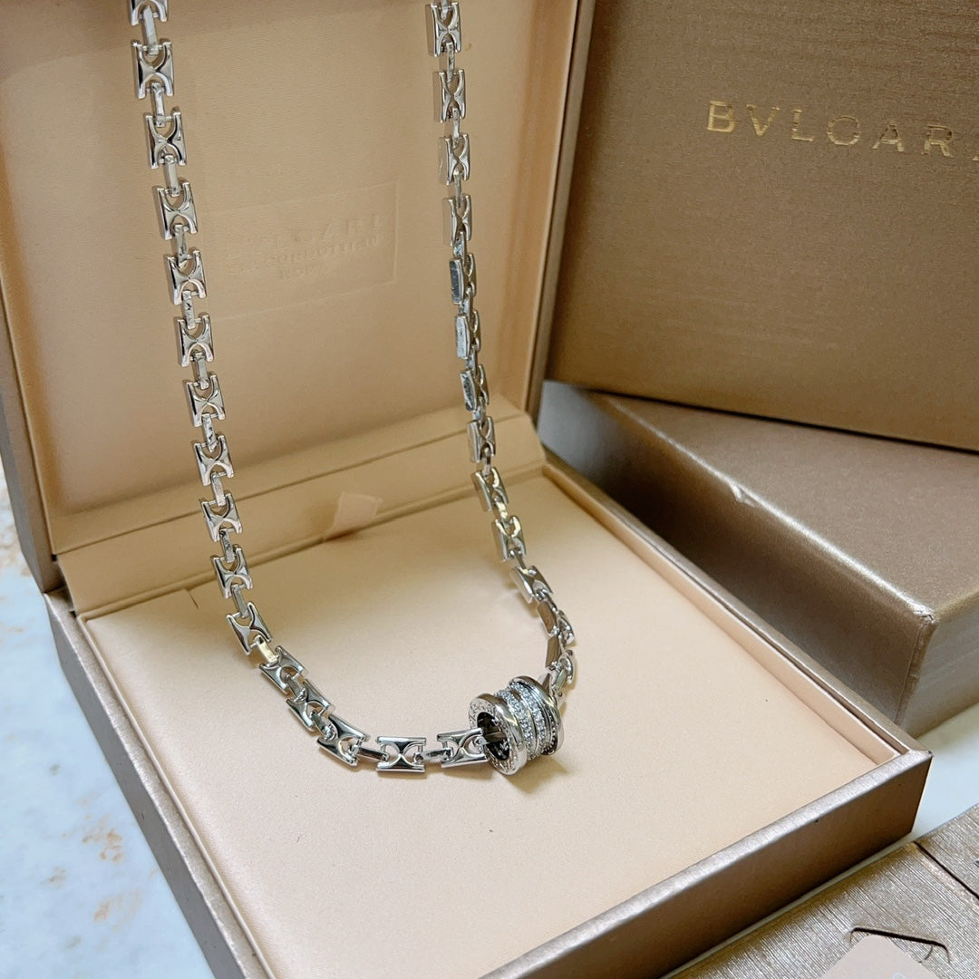 BVLGARI DREAM Necklace