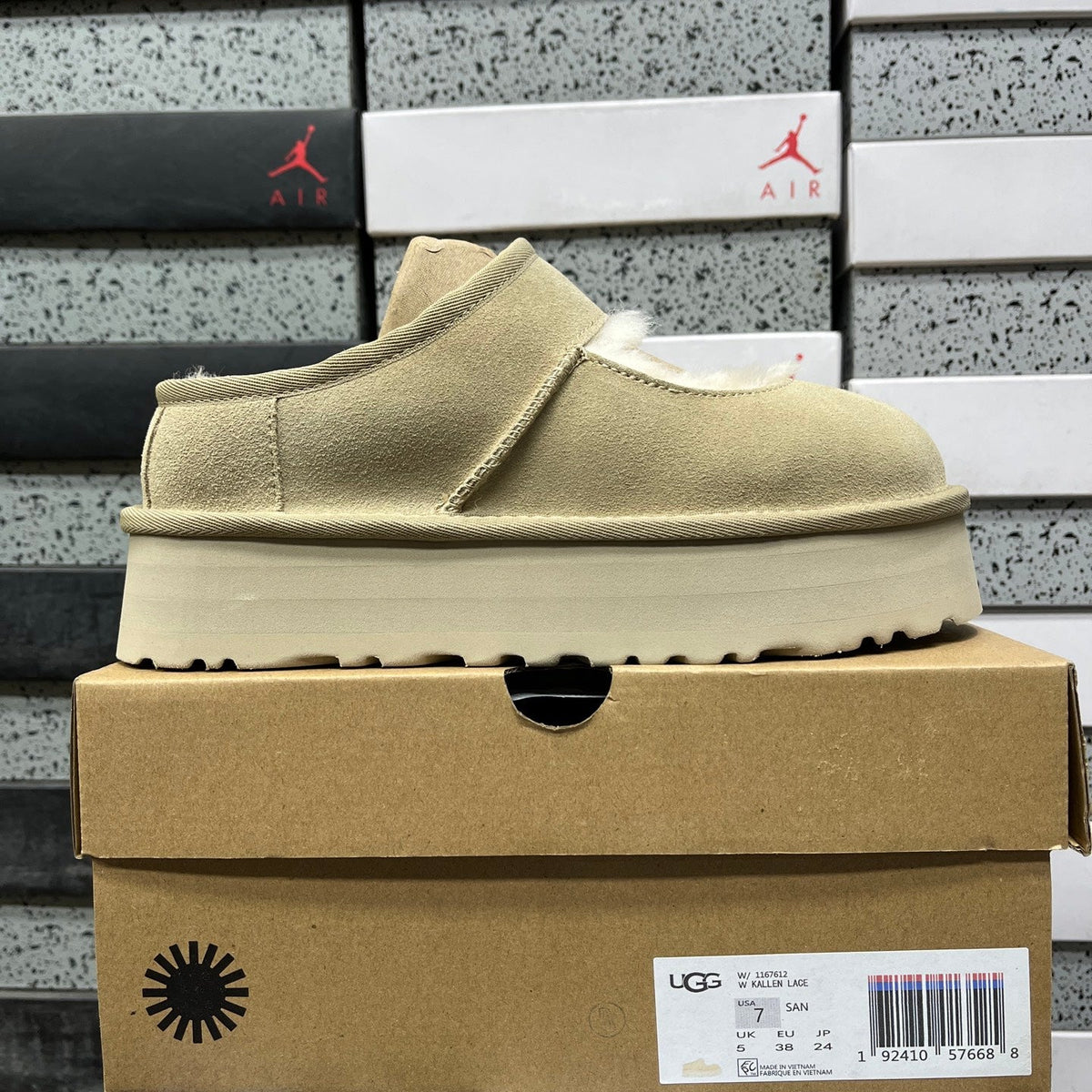 UGG Tazz Lace Platform Slipper – Suede Mule with Deep UGGplush Shearling Lining, Tonal Stitching & Sugar Sole² Platform in Sand