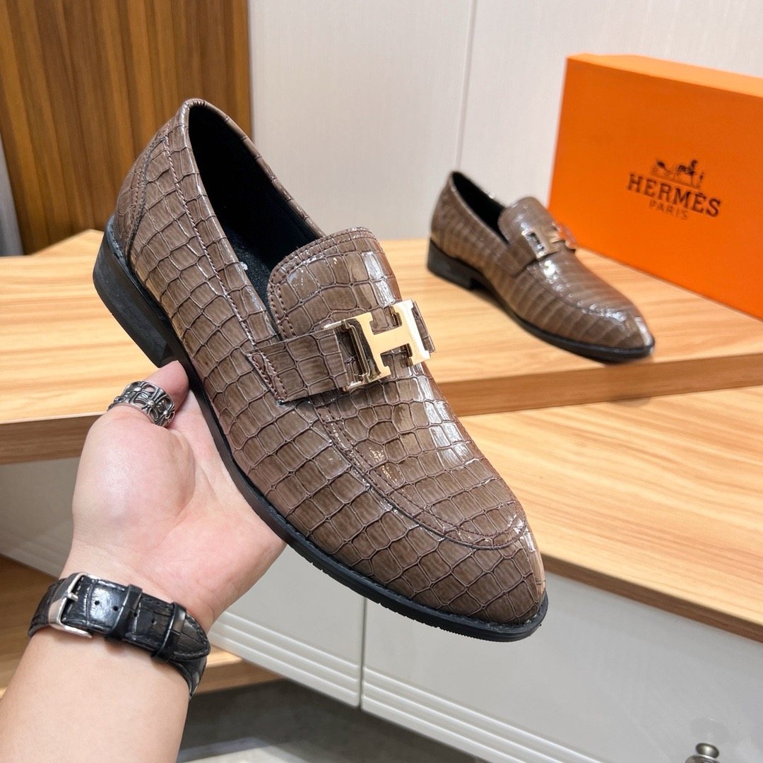 Hermès Brown Textured Loafers