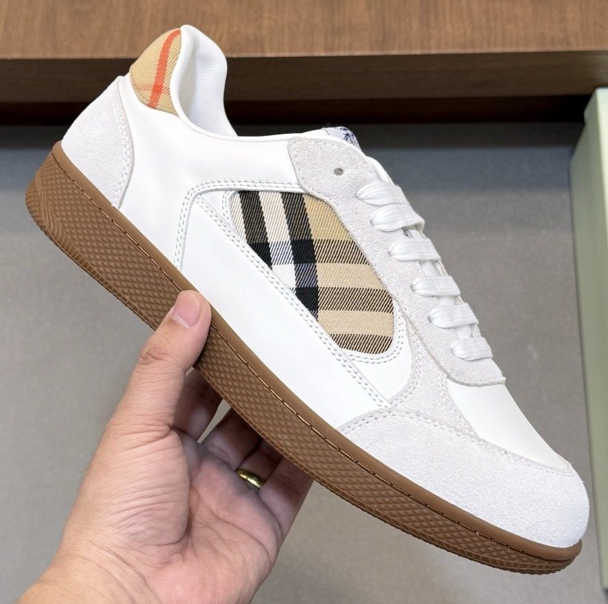 Burberry Check-Panel Low-Top Sneakers