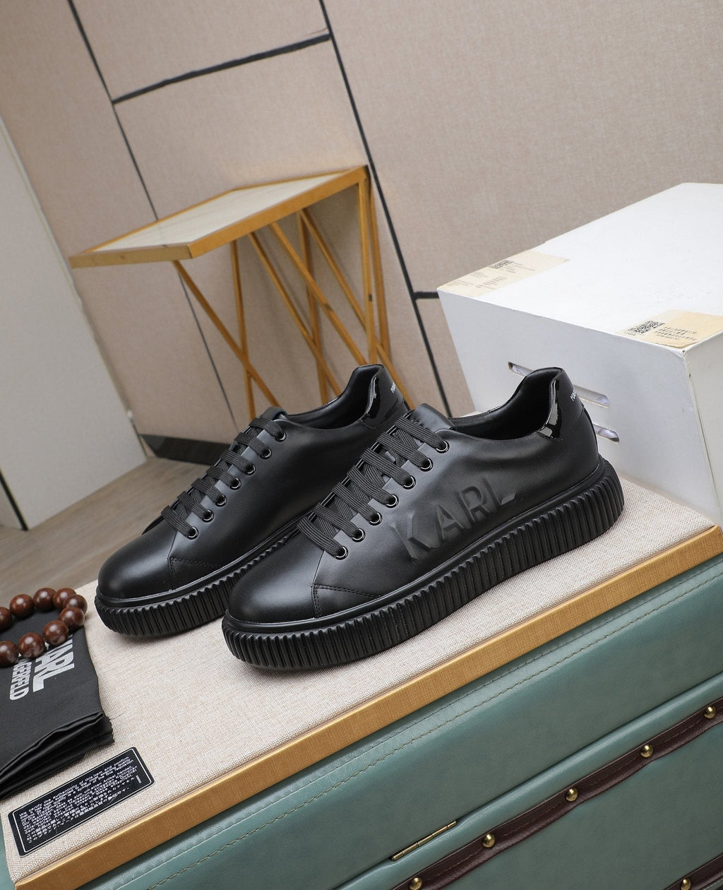 Karl Lagerfeld Embossed Logo Low-Top Sneakers
