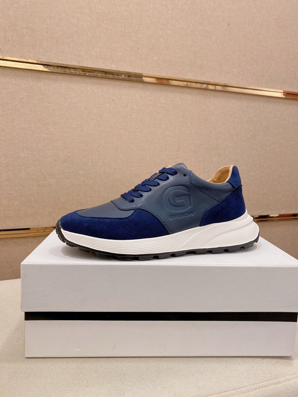 Givenchy Low-Top Lace-Up Sneakers